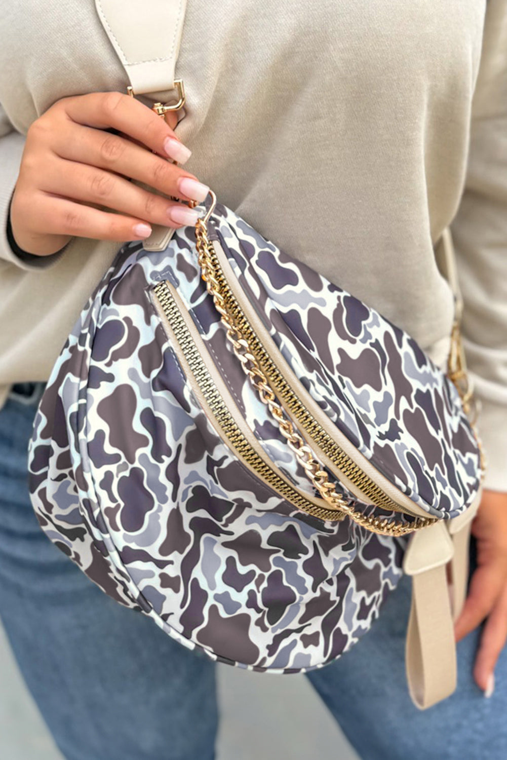 White Camouflage Print Gold Chain Strap Crossbody Bag